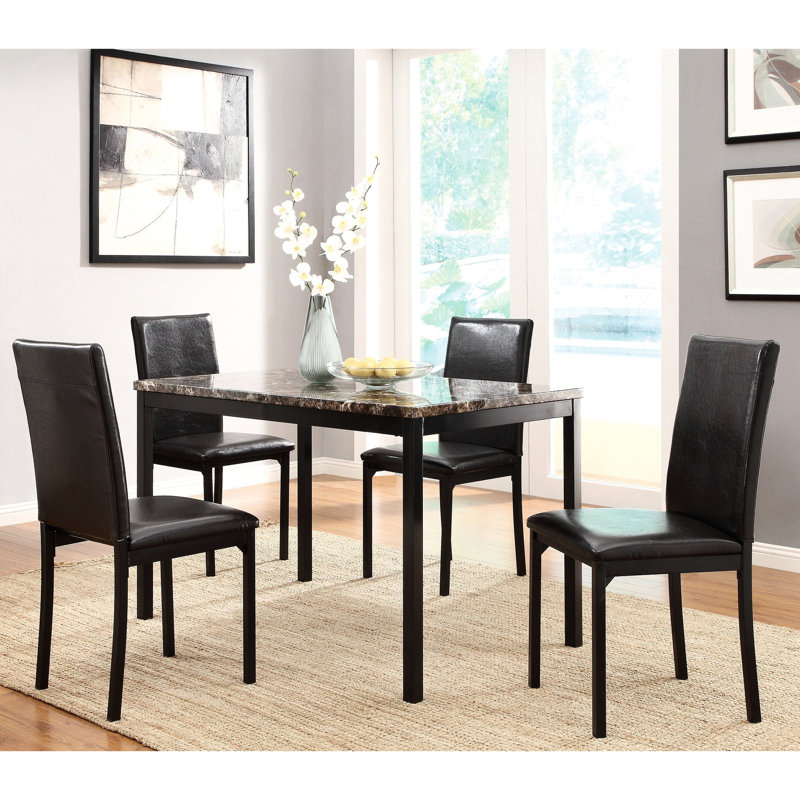 4 chaises de salle à manger en métal, similicuir brun, métal noir, 17,25 po de largeur, 4 chaises avec finition, siège en cuir, hauteur 13,25 po