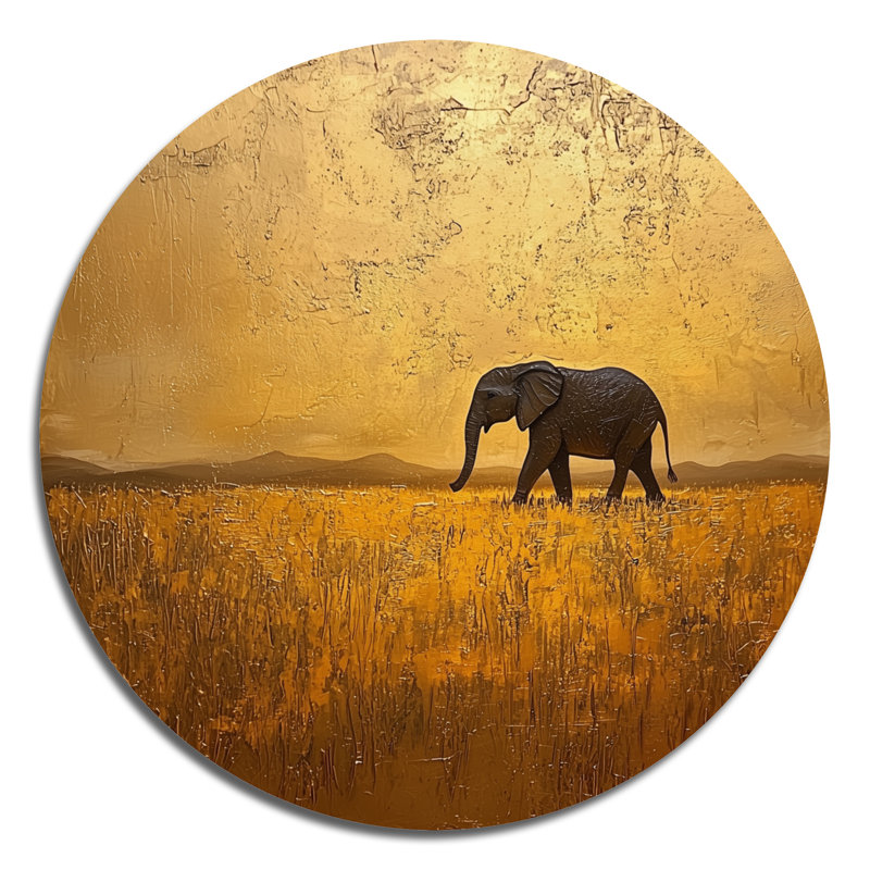 Éléphant doré dans le désert ouvert d'Afrique I - reproduction d'art moderne en métal noir, H 29 po x l 29 po