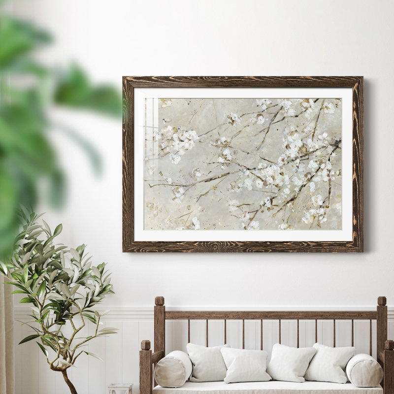 Blossom Confetti - peinture encadrée, H 37,5 po x l 27,5 po x P 1,5 po, Encadré de bois de noyer
