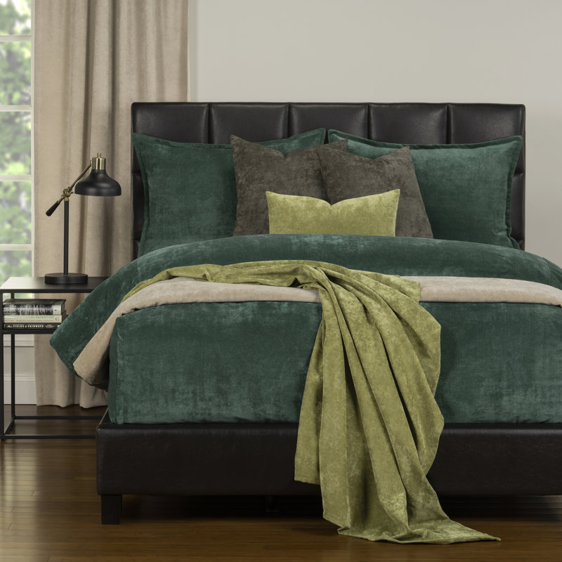 Mixology Velvet Bed Cap Comforter Set with Sewn Corners, Queen, Jungle