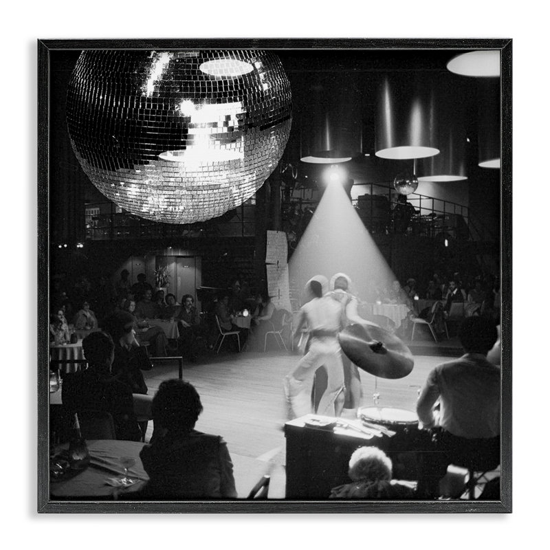 Giclée sur plancher de danse rétro vintage, design par Sophie 6, H 24 po x l 24 po, Giclée encadrée noir minuit