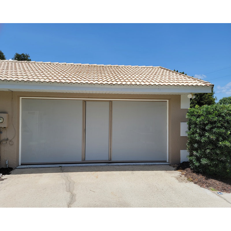 Écran de porte de garage l 6 pi x H 7 pi avec porte de passage, H 7 pi x l 6 pi, Sandstone/White