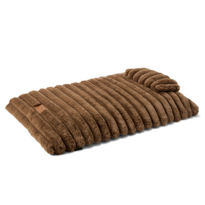 TOWN & COUNTRY LUXE CuddleTown Ribbed Bubble Stripe Pillow Crate Mat Pet Bed for Dogs