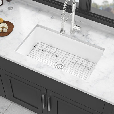  Évier 32 po à simple cuve en céramique - blanc, avec un intérieur spacieux et un design attrayant