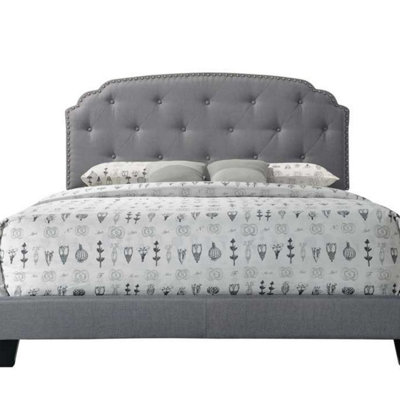 Tradilla Gray Fabric Queen Bed