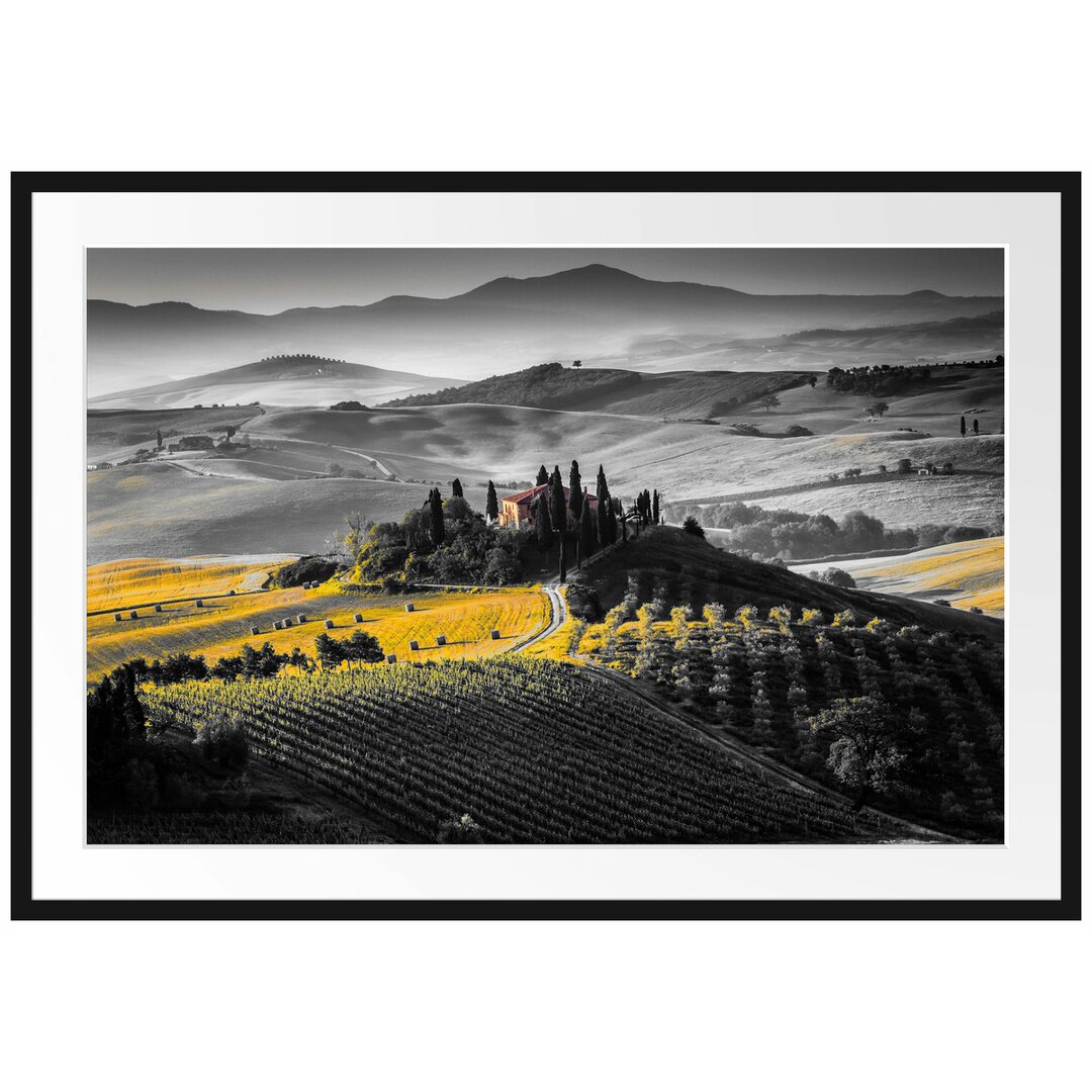 Gerahmtes Poster Toskana Landschaft mit Feldern