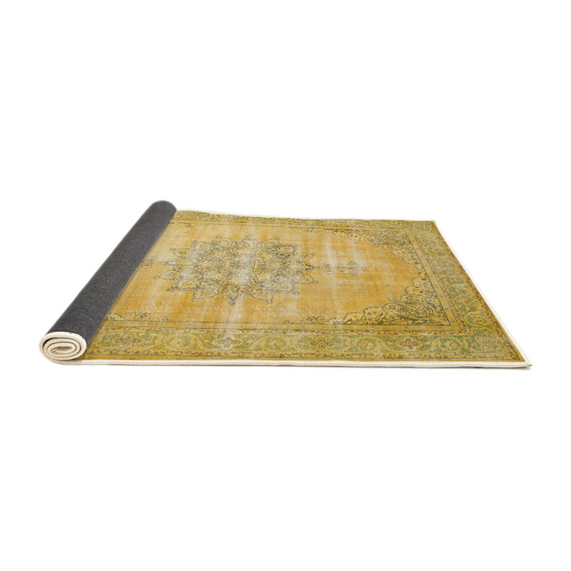 Oriental Indoor Rug, Round 3'
