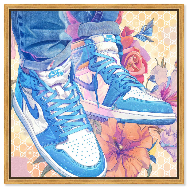 Art mural Sneaker, H 13 po x l 13 po, Cadre flottant doré