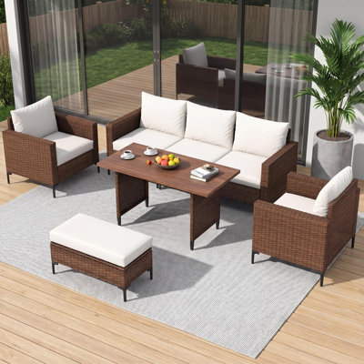 Ensemble de 5 meubles de patio pour l'extérieur, canapé modulaire en osier avec dossiers réglables, repose-pieds avec rangement et table en bois avec trou pour parasol, beige