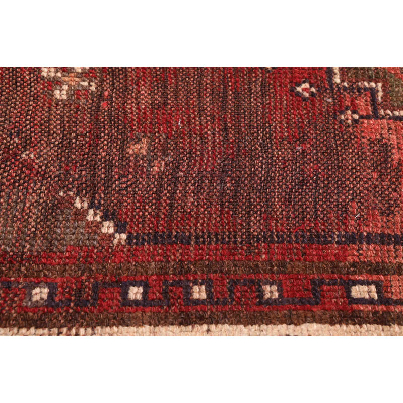 Tapis rouge Melis 4 pi 4 po x 7 pi 7 po