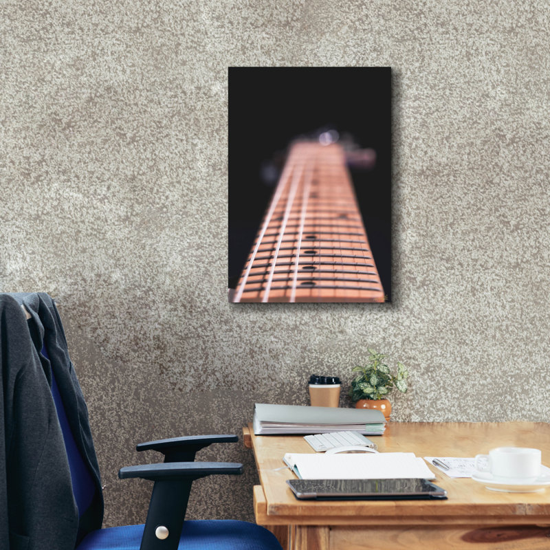 Art mural en toile Epic Graffiti «Guitar Fretboard» par Life BeautifuLEE, 18 po x 26 po, H 26 po x l 18 po