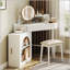 Bureau de coiffeuse d'angle avec lumières DEL et grand rangement, idéal pour les petits espaces et les routines de beauté modernes