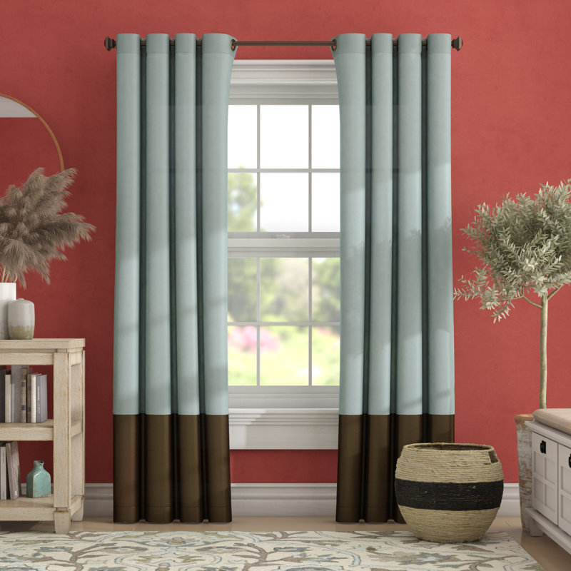 Panneau coulissant uni semi-diaphane avec œillets, L 54 po x L 108 po, Noir