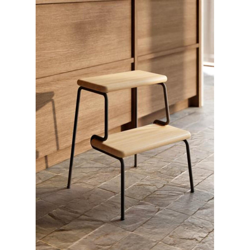 Slalom Step Stool