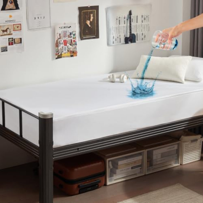 Twin XL Waterproof Mattress Protector Deep Pocket Mattress Cover, Soft Breathable Mattress Pad, Fitted Noiseless Waterproof Bed Cover Stretch To 19"