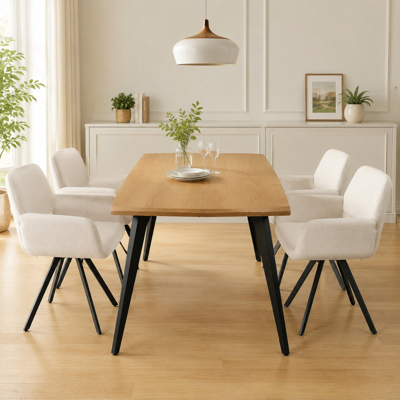 Ensemble de salle à manger 5 pièces 63 po en bois naturel avec 4 chaises pivotantes rembourrées beiges et des pieds en métal noir