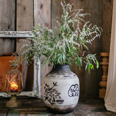 Vase de table beige 17,7 po