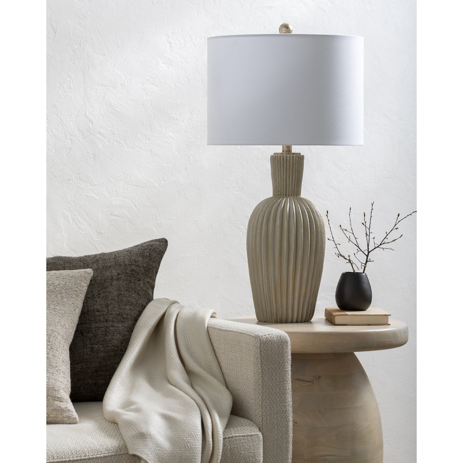 Quinta Resin Table Lamp, Light Gray