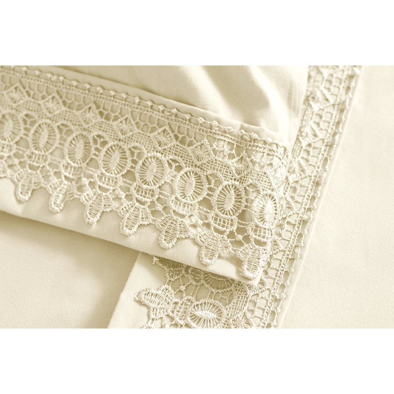 Ensemble de 2 taies d'oreiller Southshore Fine Linens Vilano à ourlet en dentelle, couleur crème, en microfibre doublement brossée 110 g/m² avec bordure en dentelle au crochet, infroissable et lavable à la machine, format King/California King