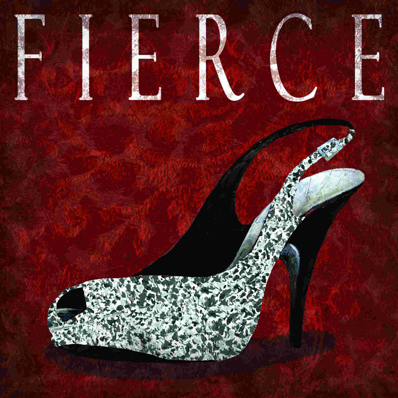 Chaussure féroce rouge, H 12 po x l 12 po