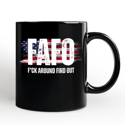 Tasse de drapeau FAFO USA