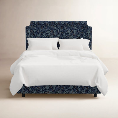 Hampton Bed