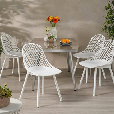 Chaise Lily pour 4 personnes, assise en polypropylène blanc pour l'extérieur, résistante aux intempéries, 18 po de profondeur, 21,5 largeur, 33,2 hauteur, 9,7 lb, confortable et look 4 pour utilisation, profondeur en pouces, largeur, hauteur, livres, conception épurée