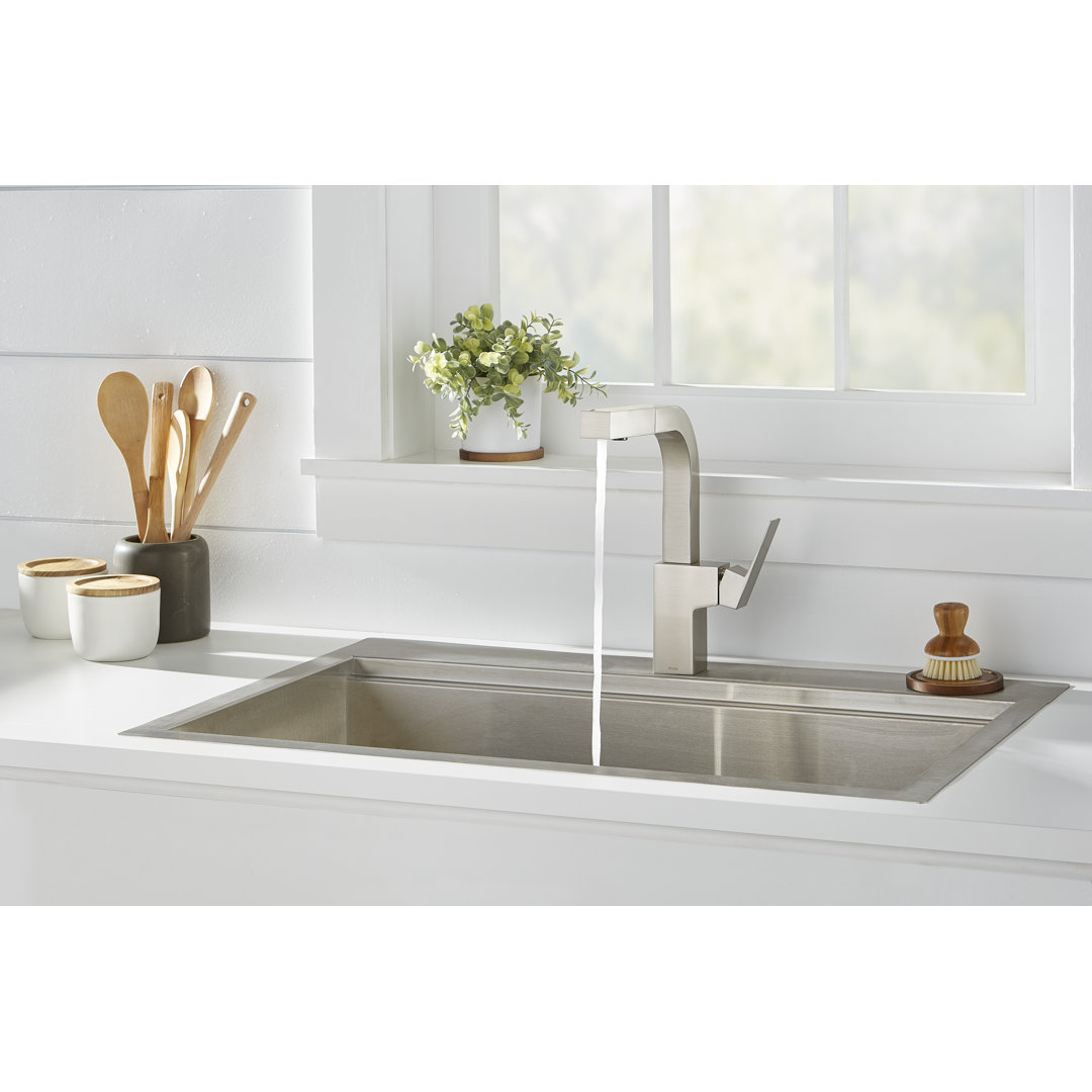 Mid-Town Single Handle Pull-Out Kitchen Faucet Gerber 