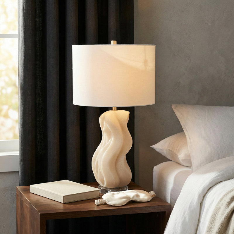 Lampe de table sculpturale avec base ondulée pour chambre à coucher - petite lampe d'appoint artistique pour chevet, bureau ou salon