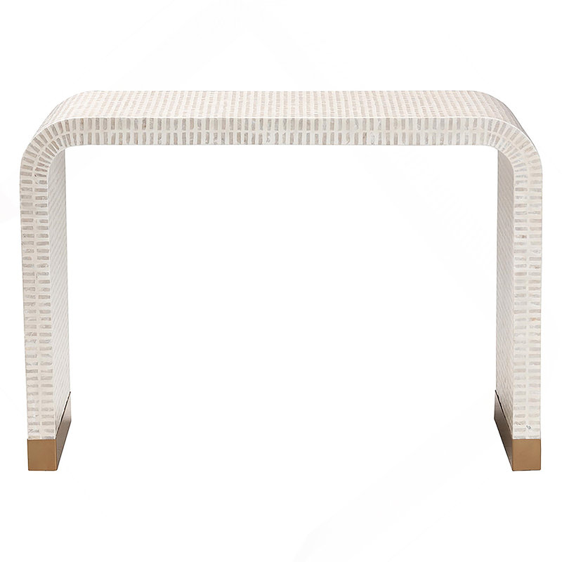 Console côtière avec mosaïque de coquillages Capiz, rangement polyvalent et silhouette en cascade élégante pour les intérieurs modernes.