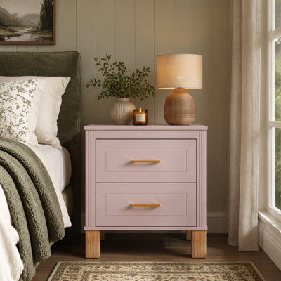 Table de chevet 2 tiroirs, rangement en bois de qualité supérieure avec design cannelé élégant, table de chevet à pieds en bois massif avec poignée en métal, grande table de chevet pour le salon de la chambre, rose