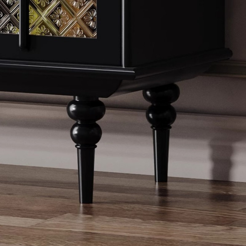 Aranda, Black