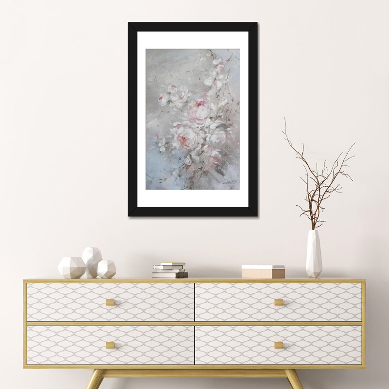 «Blush Rose», reproduction d'art sur toile tendue, H 24 po x l 16 po x P 1 po, Papier beaux-arts encadré noir, Blanc