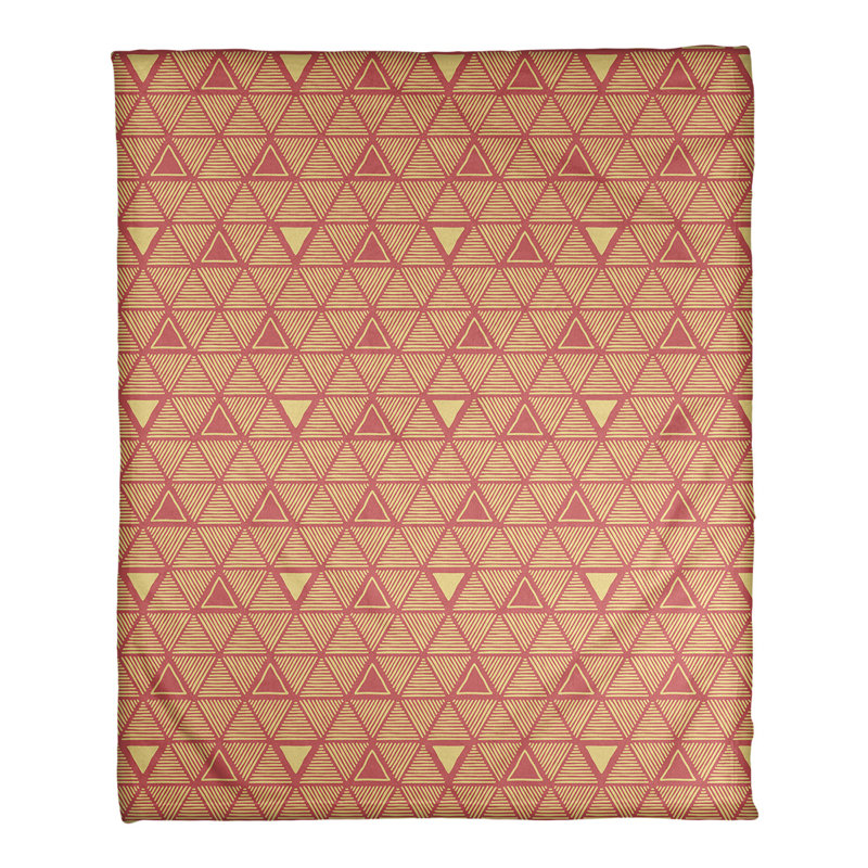 Couverture polairee triangles à la main, l 50 po x L 60 po, Rouge / Jaune