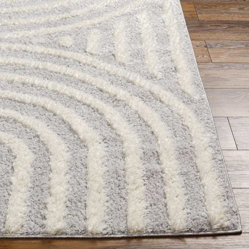 Tapis beige à poils longs Bartletto, Rectangle 6 pi 7 po x 9 pi, Blanc / ardoise clair