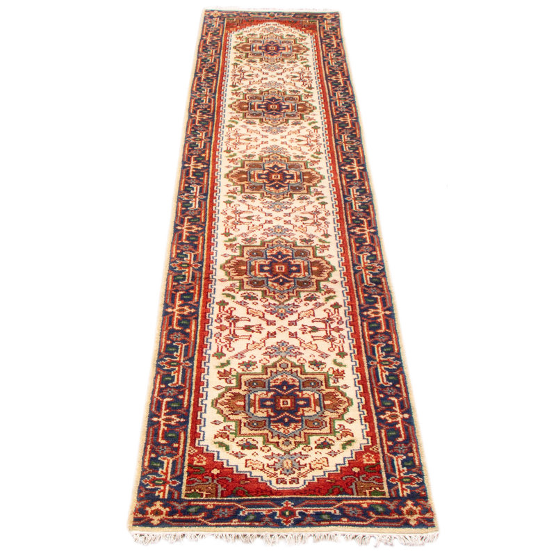Tapis crème Serapi Heritage 2 pi 7 po x 12 pi 0 po