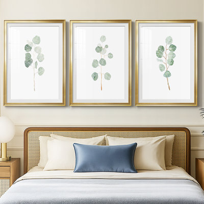 Douce branche d'eucalyptus I - reproduction sur mesure encadrée de qualité supérieure - 3 pièces