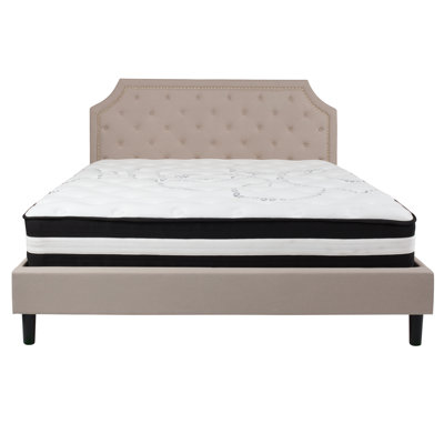 Matelas arqué et capitonné Aluino