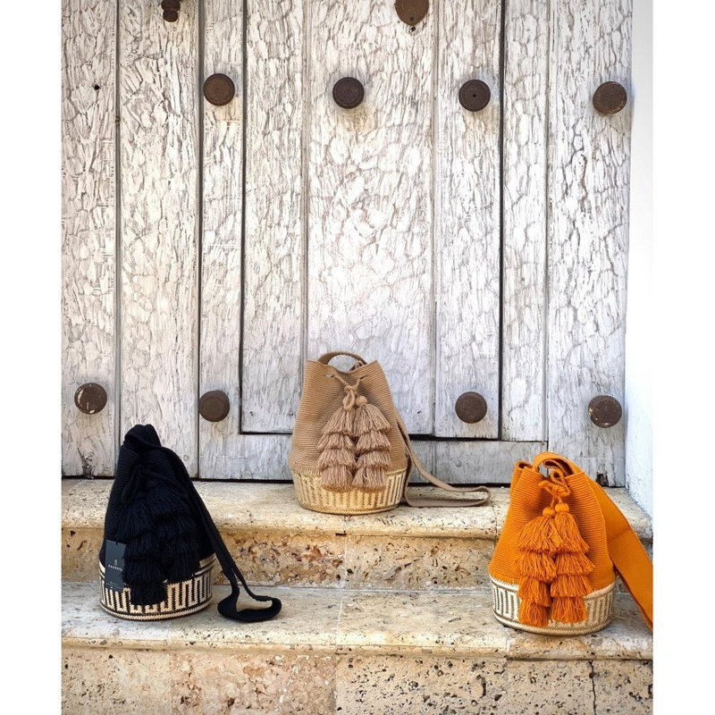 Ebern Designs Milquades 4cm W Carry Bag