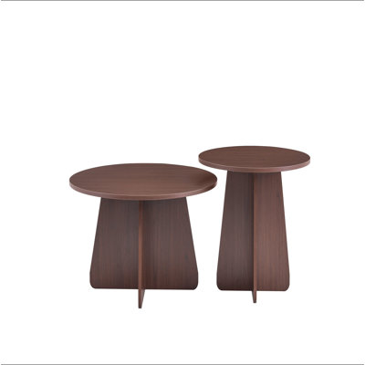 Ensemble de tables basses gigognes de style rétro. Disponible en finition noyer ou bois naturel. Tables d'appoint rondes avec pieds croisés. Idéal pour les salons et les salles à manger.