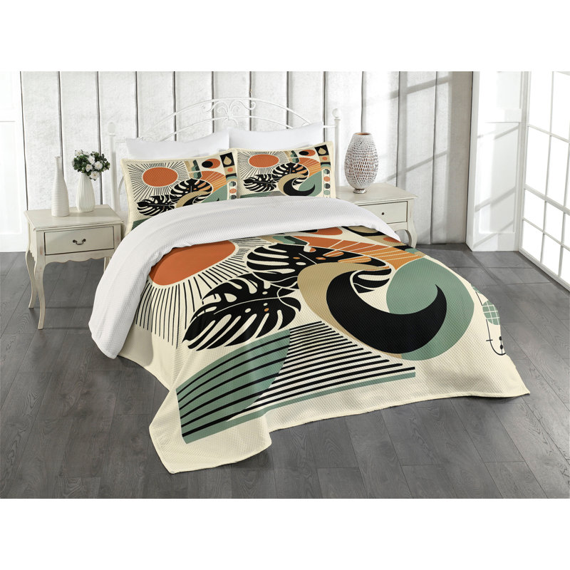 Floral Coverlet, Queen Coverlet + 2 Standard Shams