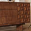 Buffet de style médiéval avec armoire de rangement-377818343