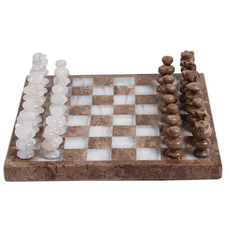 Jeu d'échecs brun fait à la main Savageville