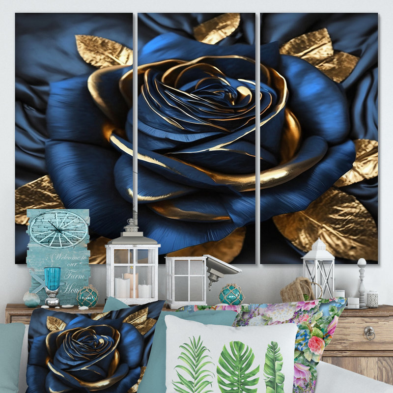 «Gilded Rose In Kings Blue I», impression sur toile tendue de 3 pièces, H 28 po x l 36 po x P 1 po