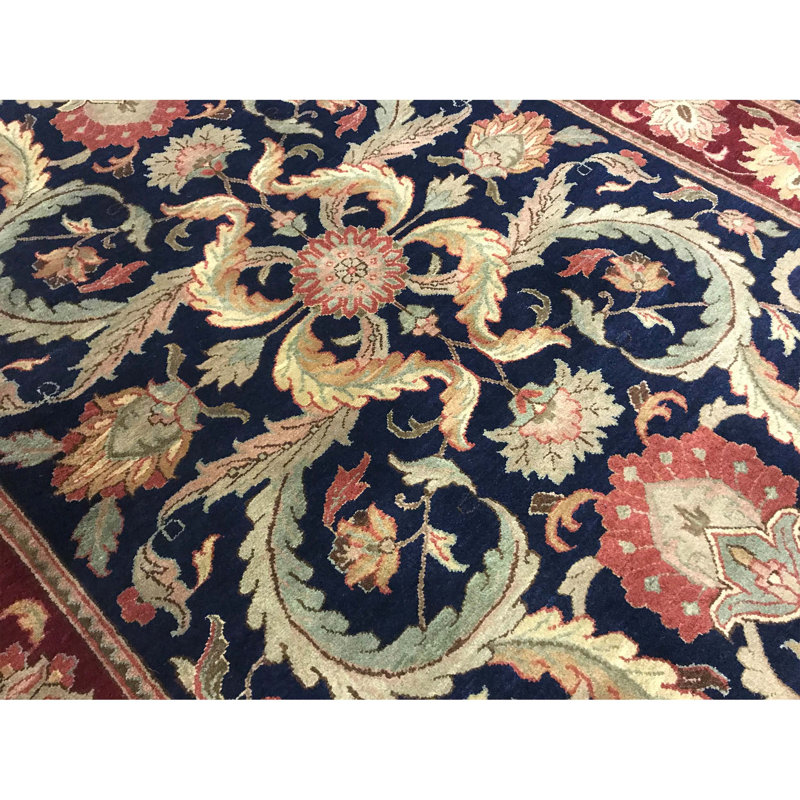 Hand Woven Wool Floral Area Rug