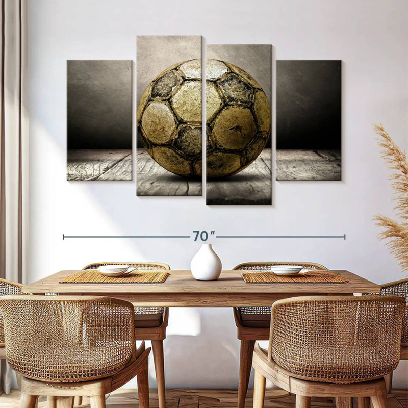 Retro soccer ball Sireci, H 42 po x l 68 po