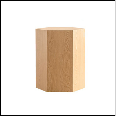 Table d'appoint hexagonale avec base robuste