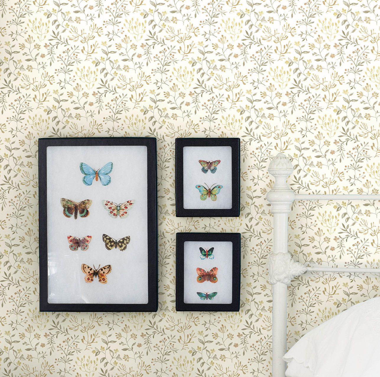 Siren Prepasted Floral Wallpaper, Yellow