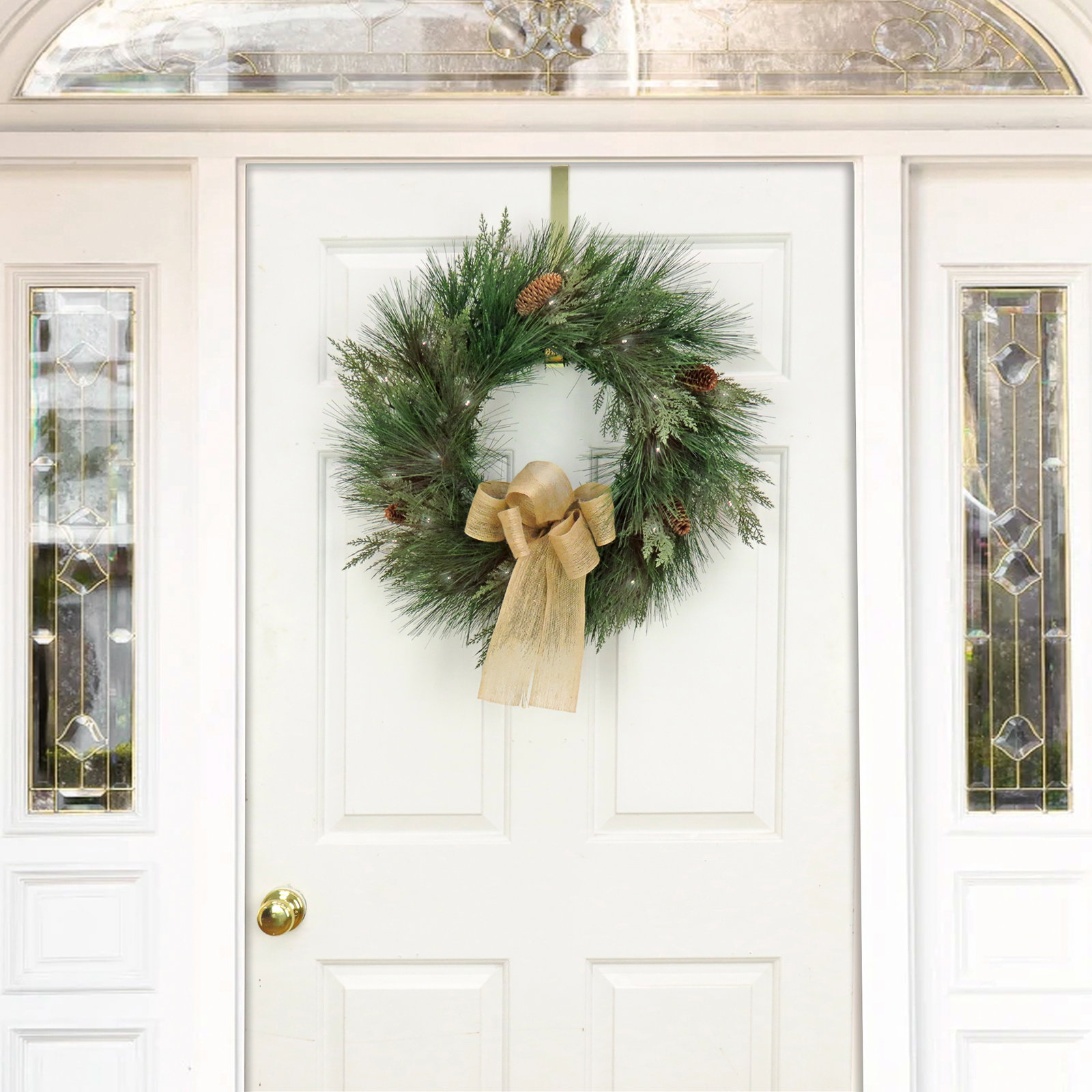 22" Pre-Lit Black Tie Cedar Wreath