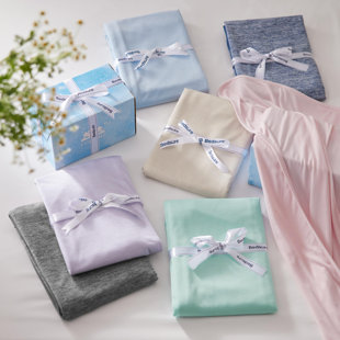 Bedsure Bamboo Rayon Dual Sided Cooling Blanket with Arc Chill Tech Summer Bedding